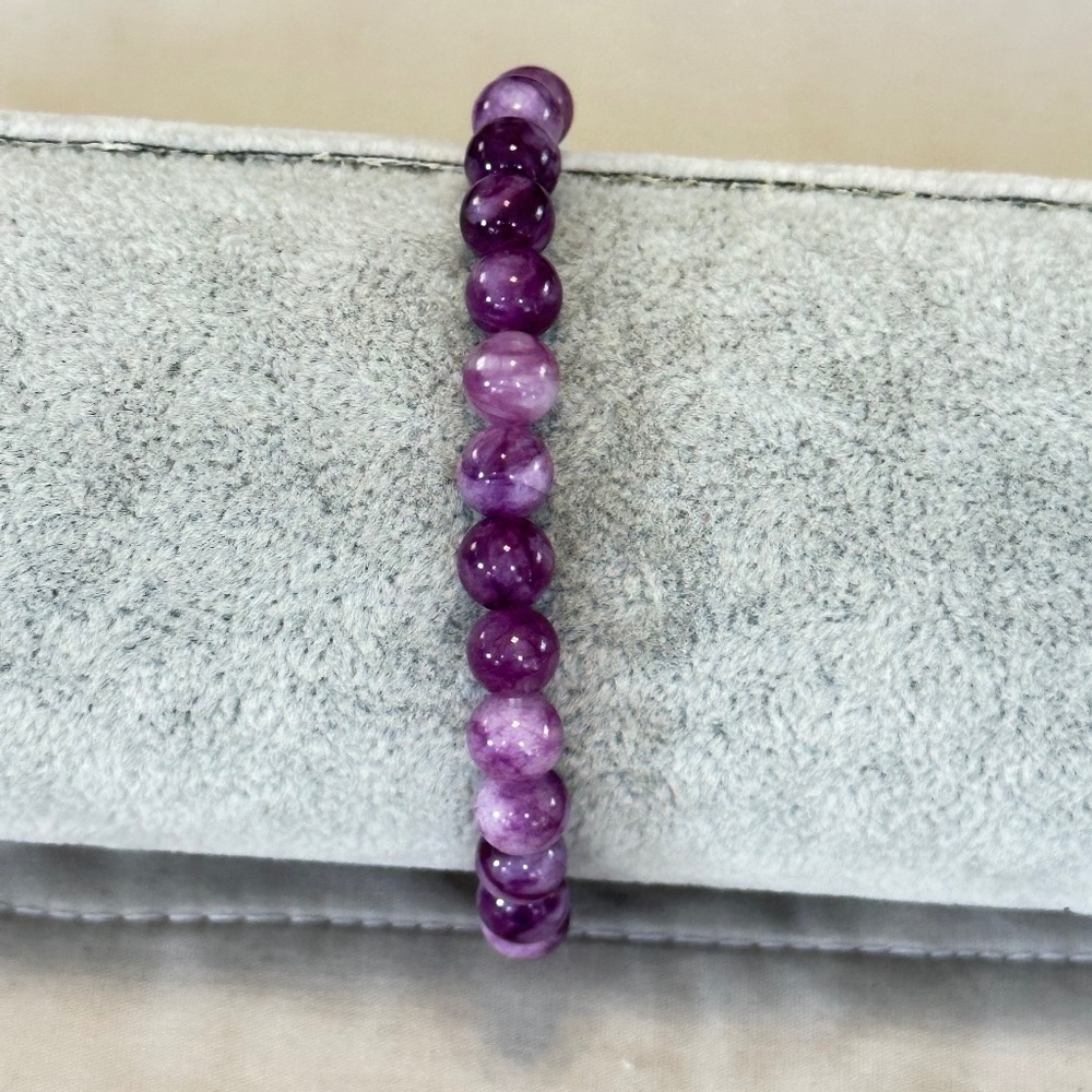 Lepidolite & Clear Quartz stone stretchy bracelet (purple & clear) round beads - Picture 4 of 11